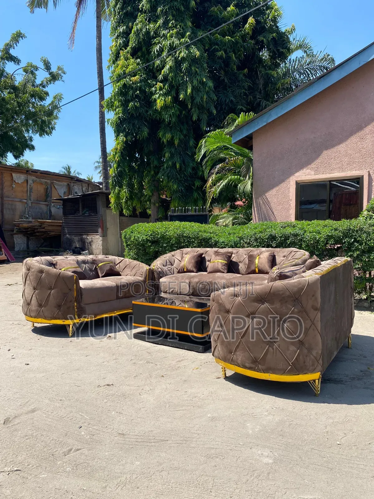 Sofa Set Classic Sana Mpya