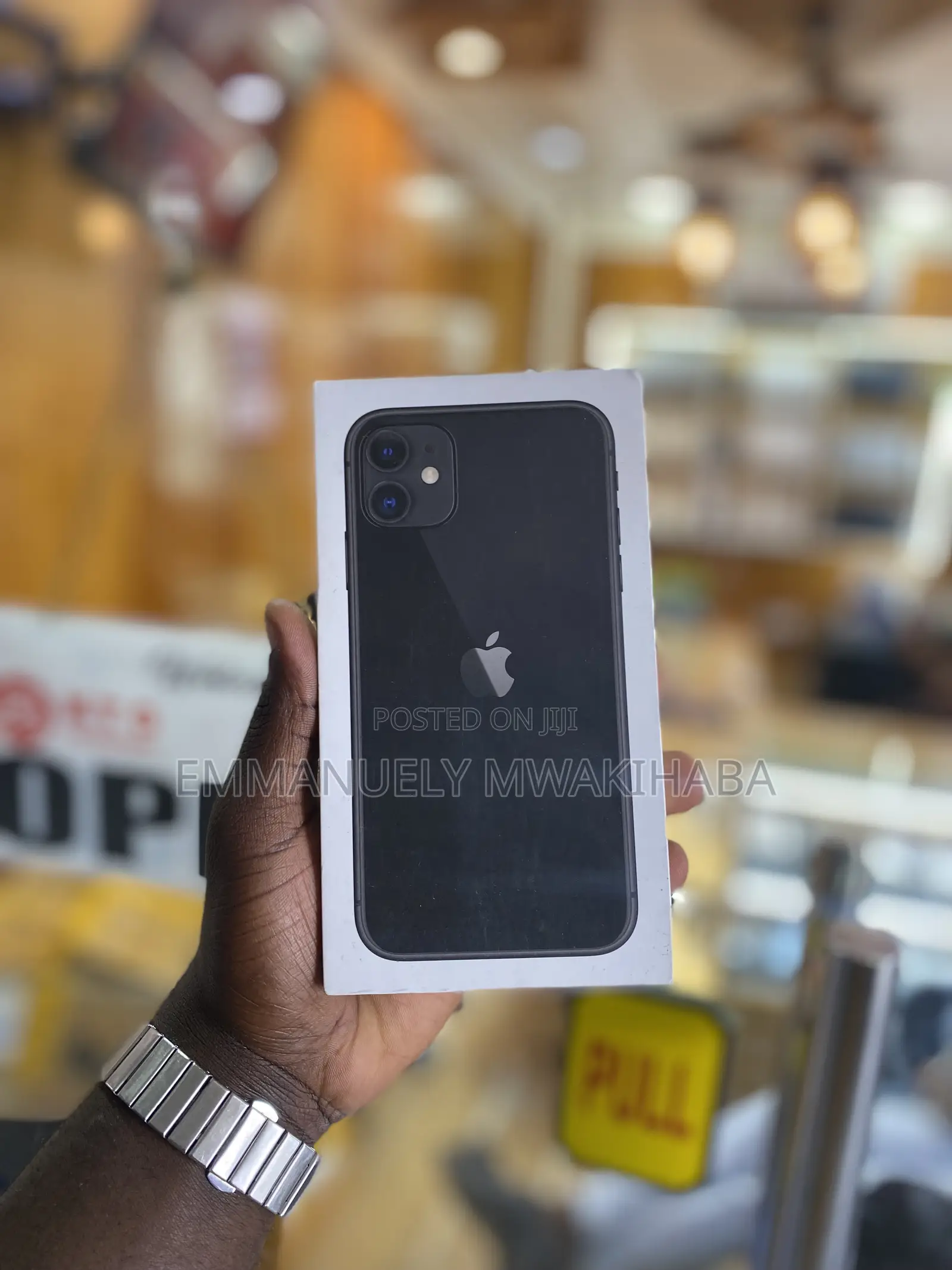 New Apple iPhone 11 128 GB Black