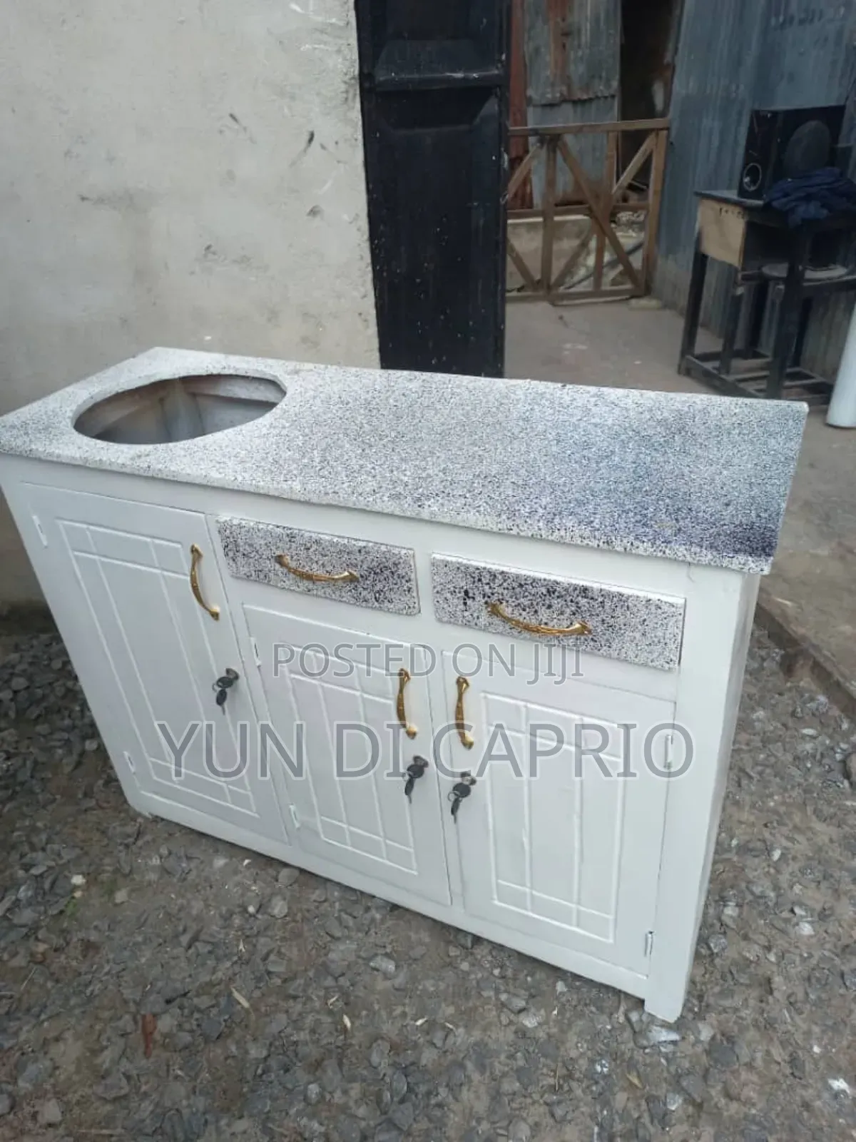 Kitchen Cabinet Nzuri
