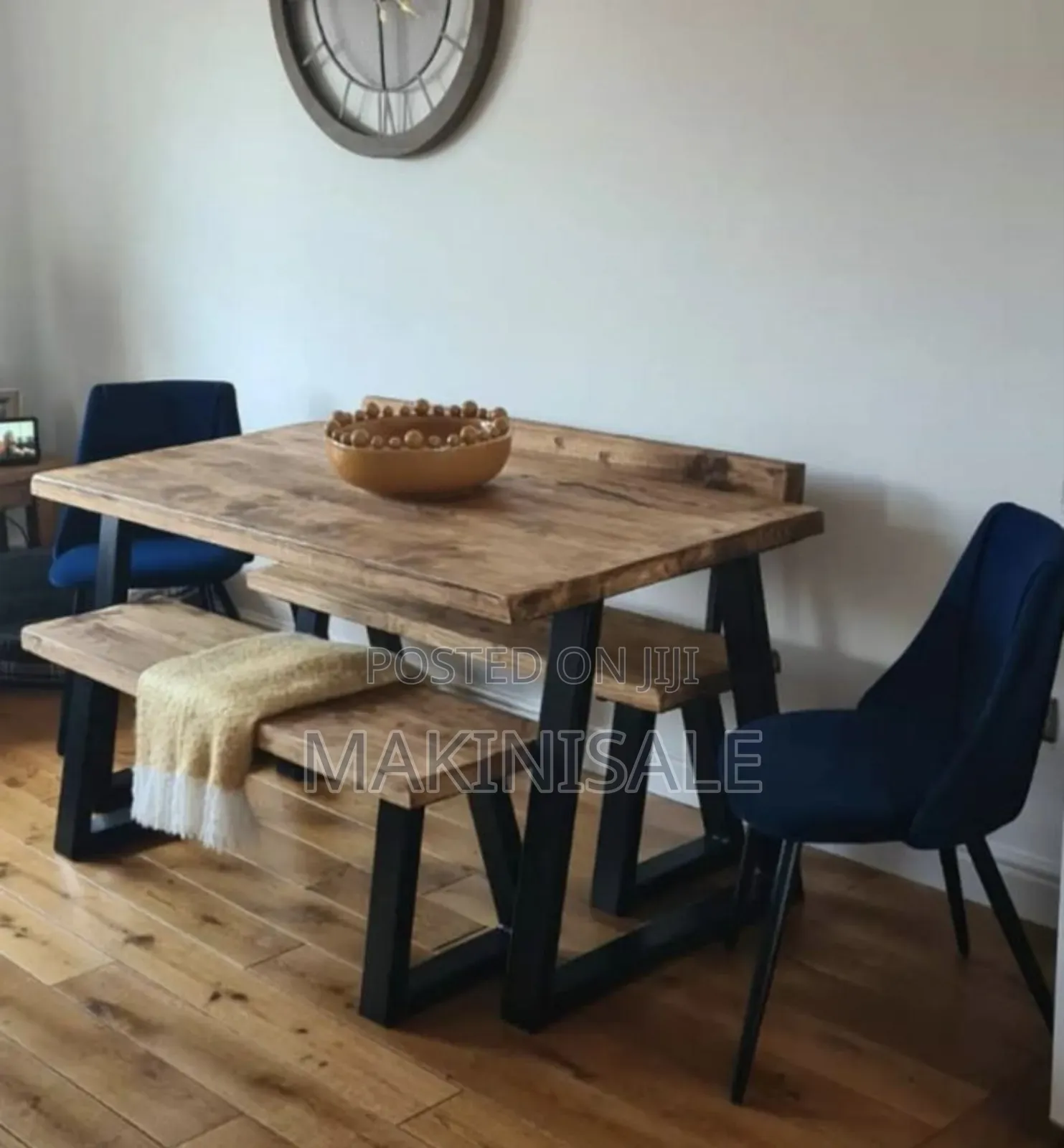 Ddinner Table 2 Benchi and 2 Chairs Sofa