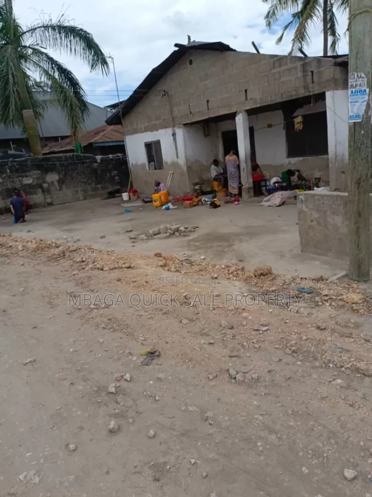 6bdrm House in Manzese for sale