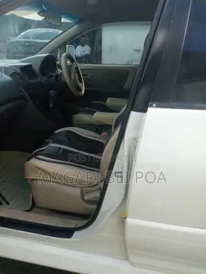 Toyota Harrier 2001 White