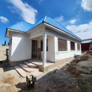 3bdrm House in Goba for sale