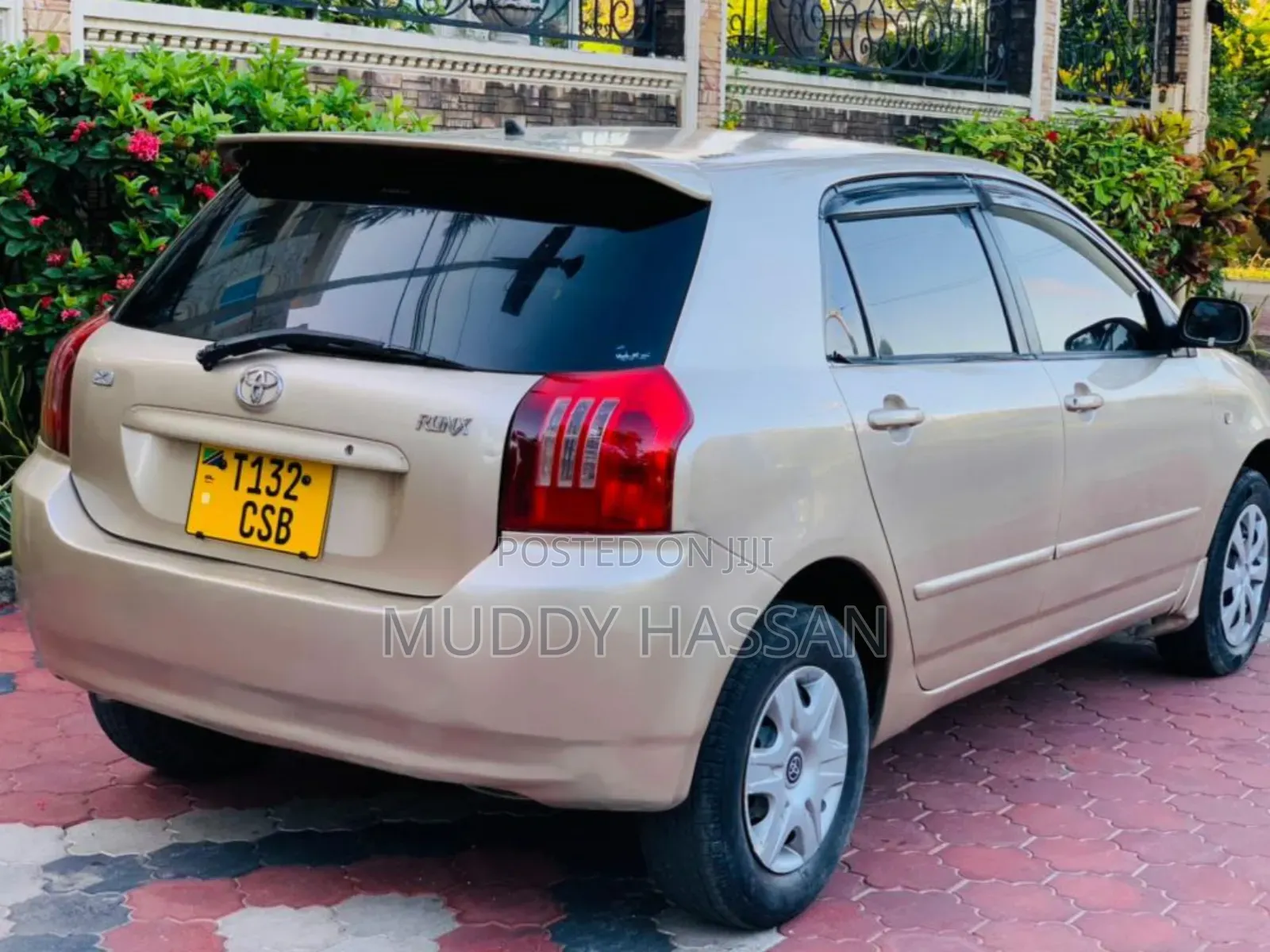 Toyota Allex 2000 Gold