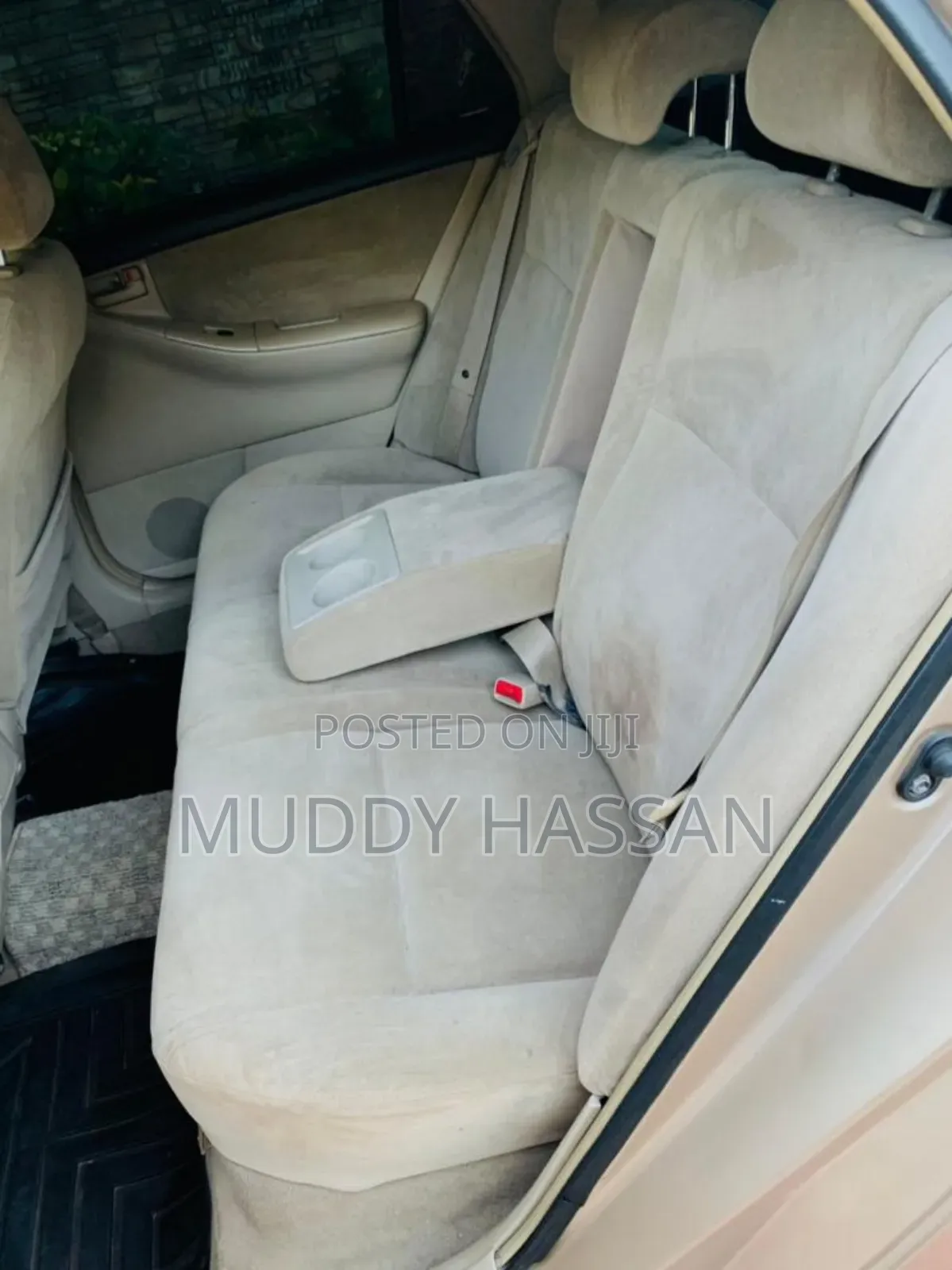 Toyota Allex 2000 Gold