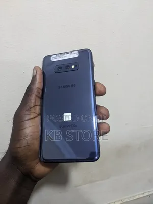 Samsung Galaxy S10e 128 GB Blue