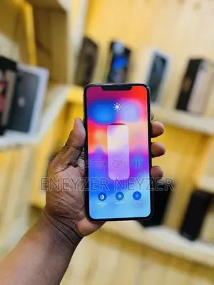 Apple iPhone 11 Pro Max 64 GB Gold