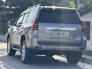 Toyota Land Cruiser Prado 2022 Beige