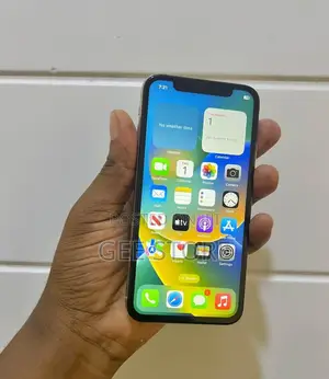 Apple iPhone X 64 GB White