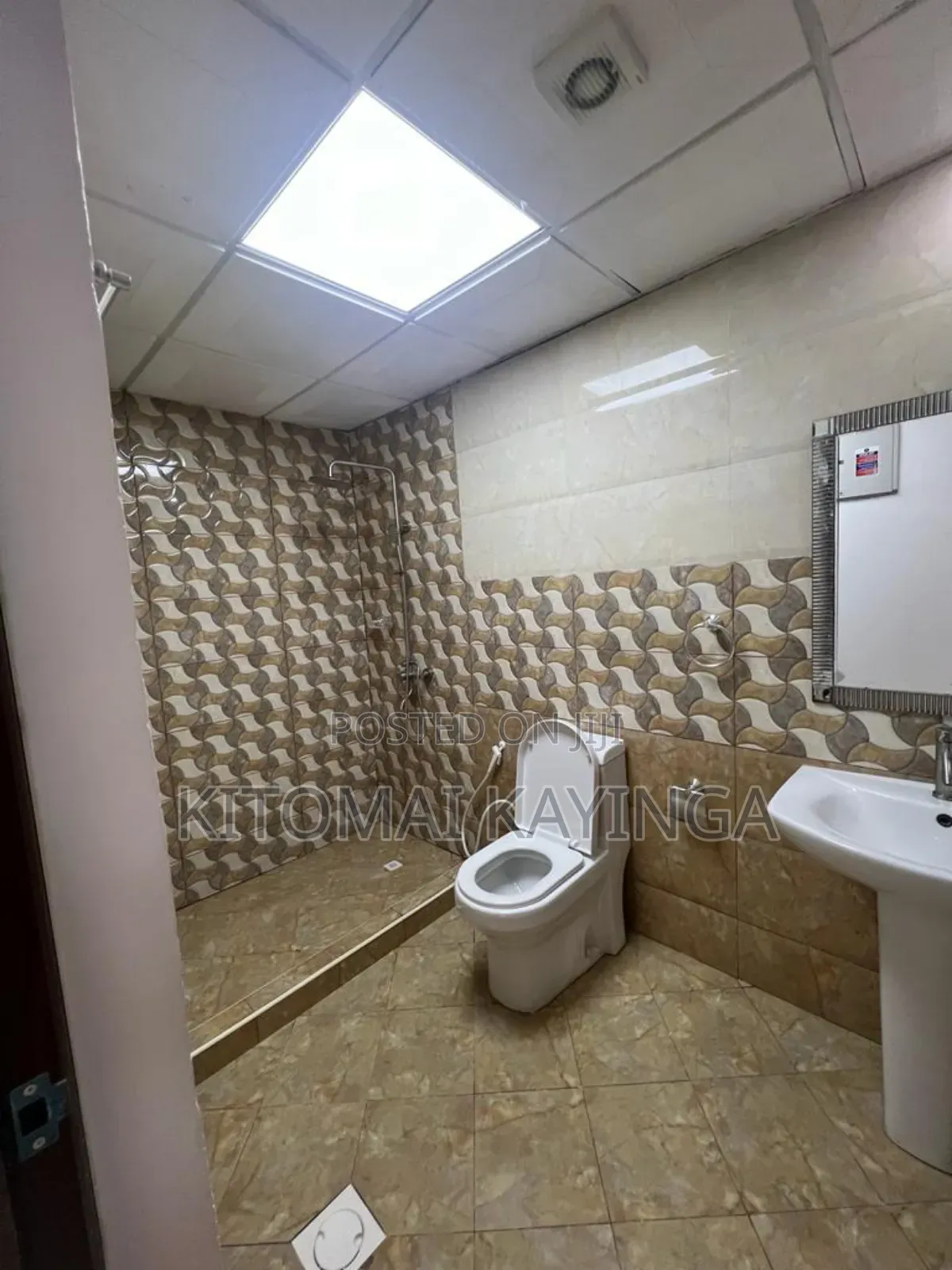 3bdrm Apartment in Upanga West for rent