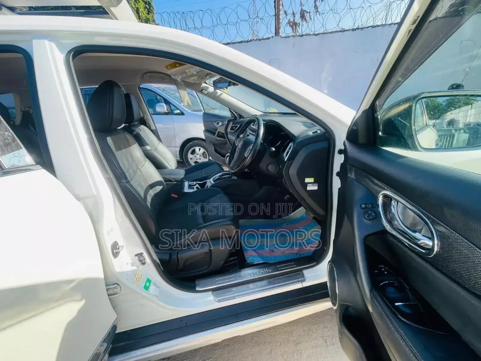 Nissan X-Trail 2.0 Petrol FWD 2015 White