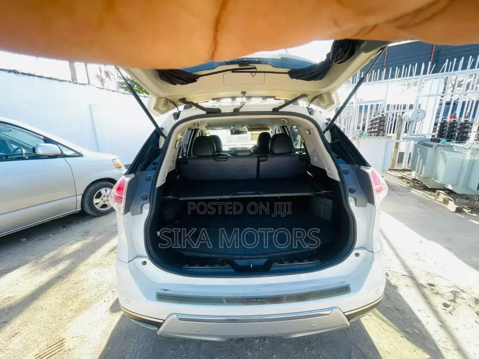 Nissan X-Trail 2.0 Petrol FWD 2015 White