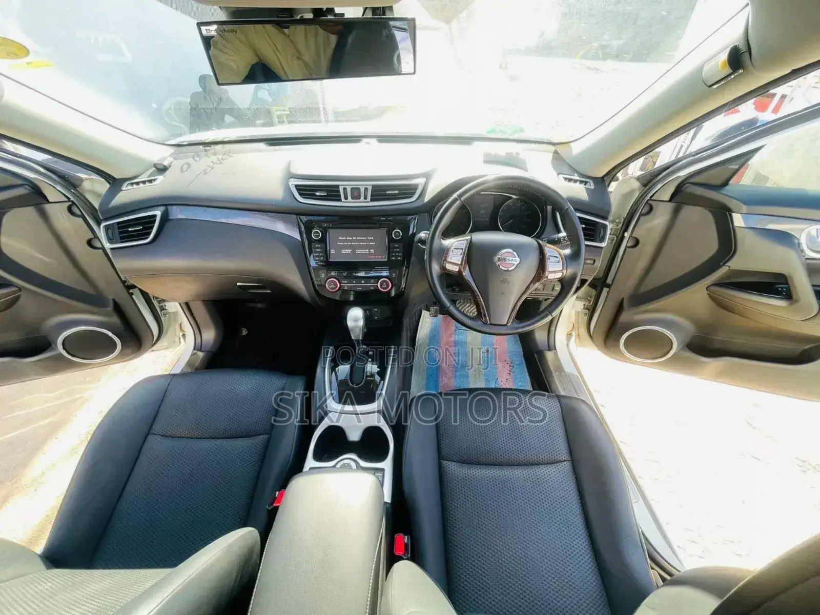 Nissan X-Trail 2.0 Petrol FWD 2015 White