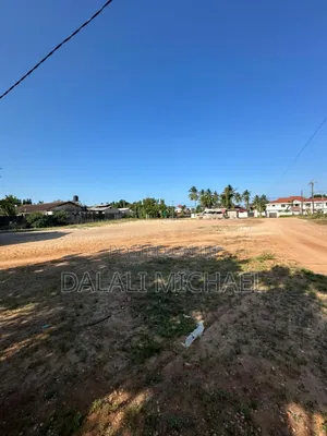 Corner Plot for Sale Ramada.