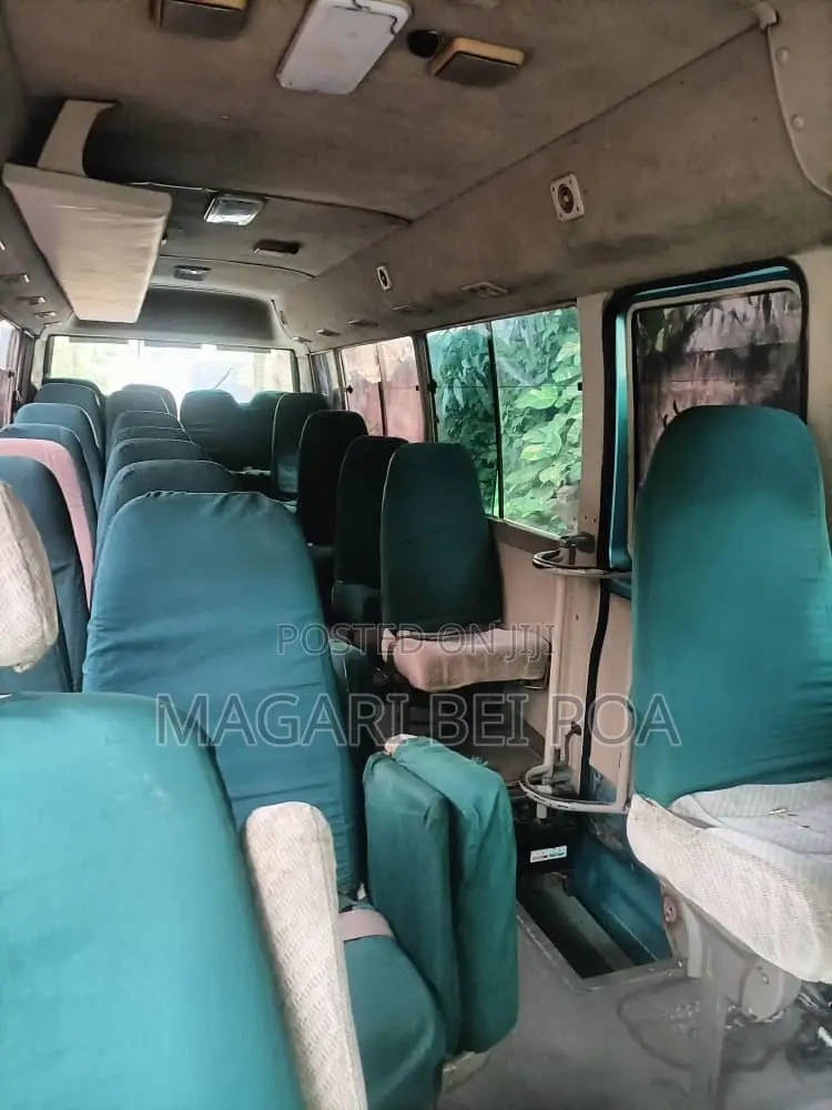 Toyota Coaster 2004 Blue