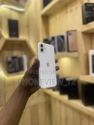 Apple iPhone 11 64 GB White