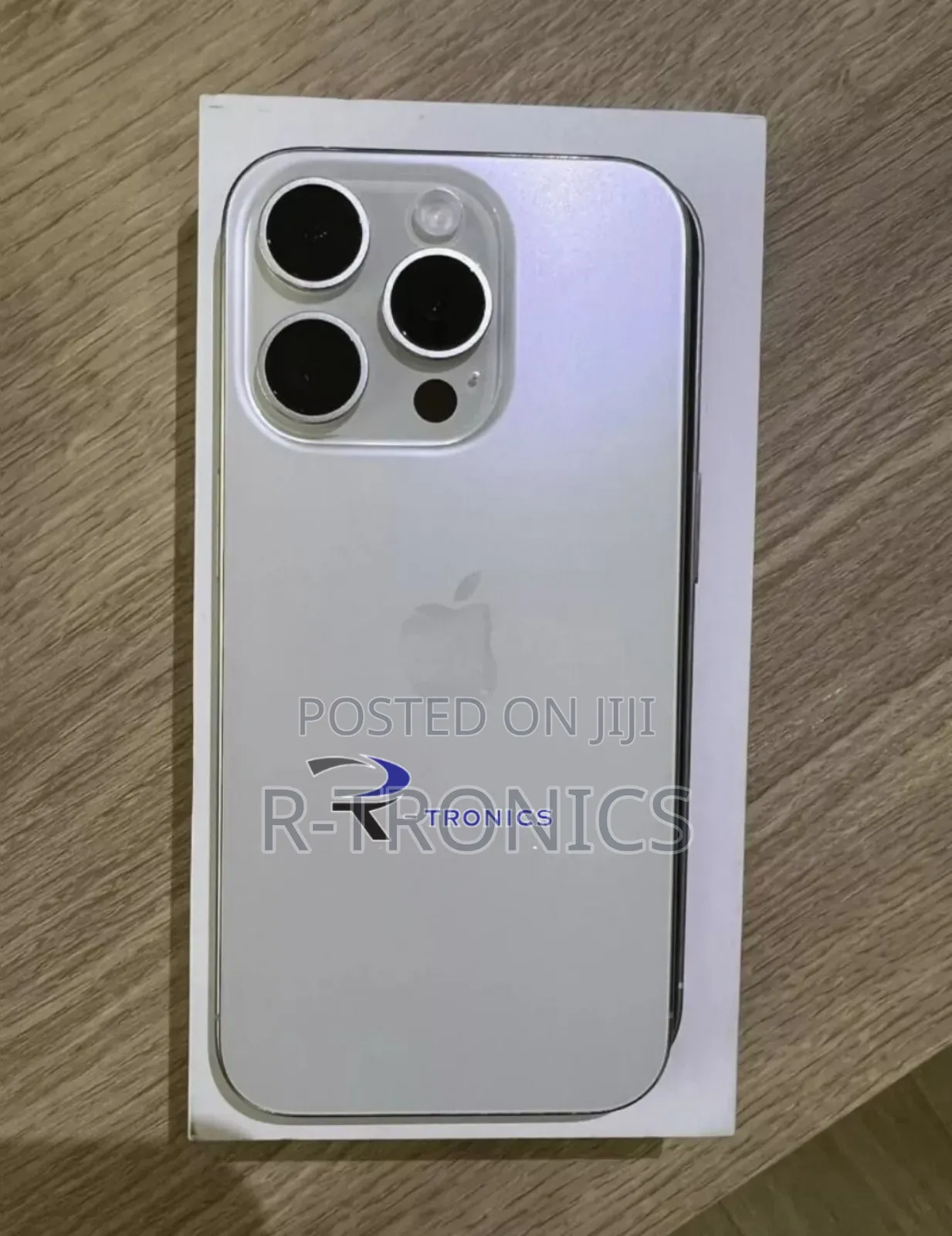 New Apple iPhone 15 Pro Max 256 GB White