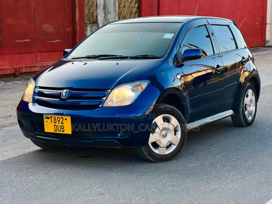 Toyota IST 2005 Blue