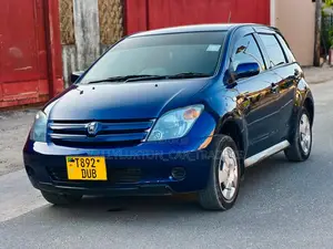 Toyota IST 2005 Blue