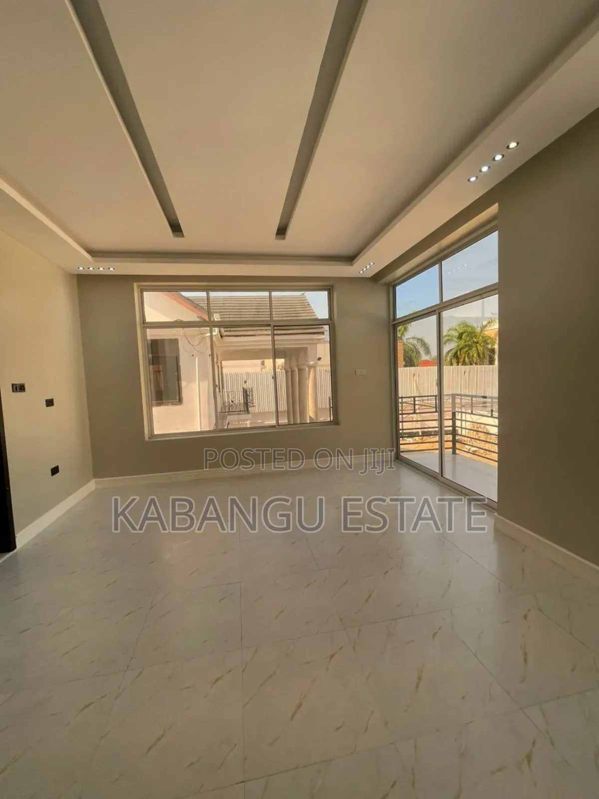 4bdrm Apartment in Oysterbay for rent