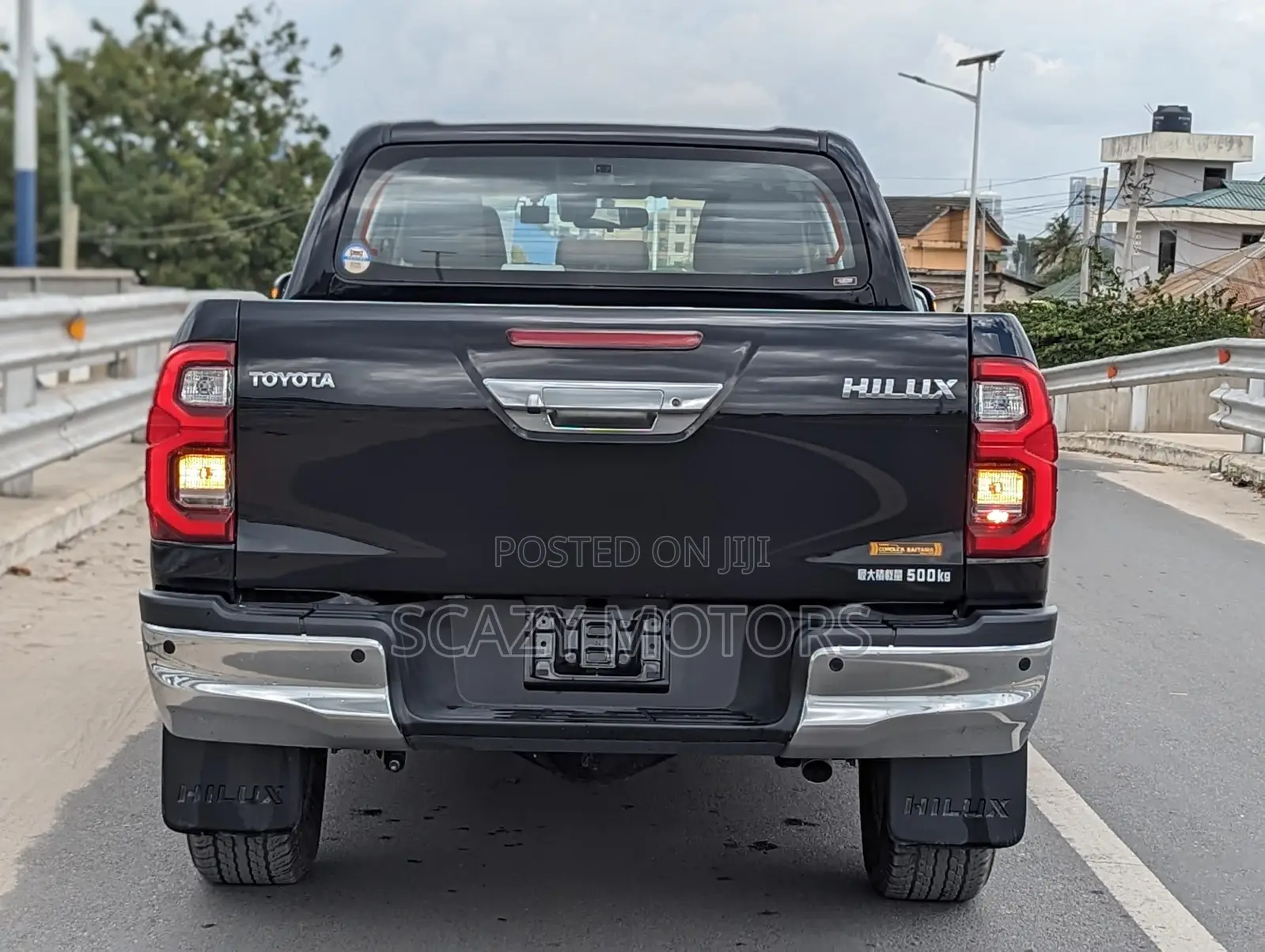 Toyota Hilux 2022 Black