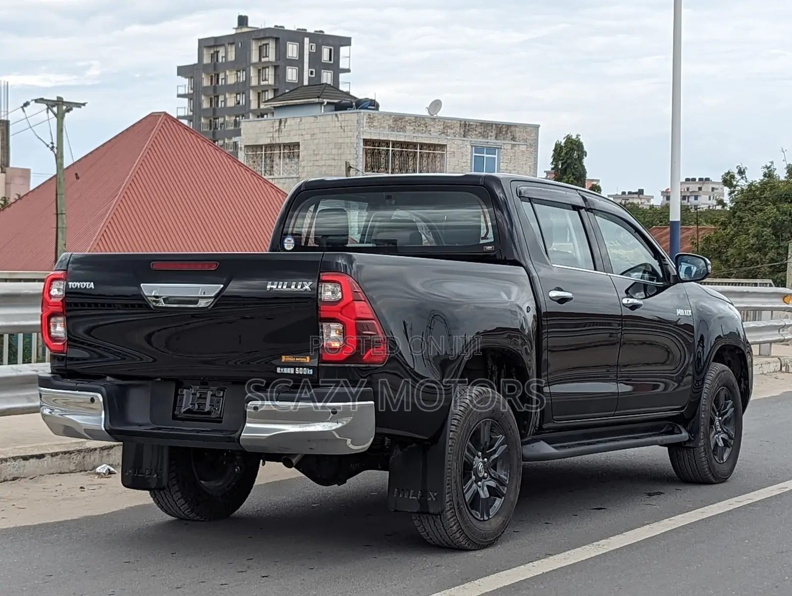 Toyota Hilux 2022 Black