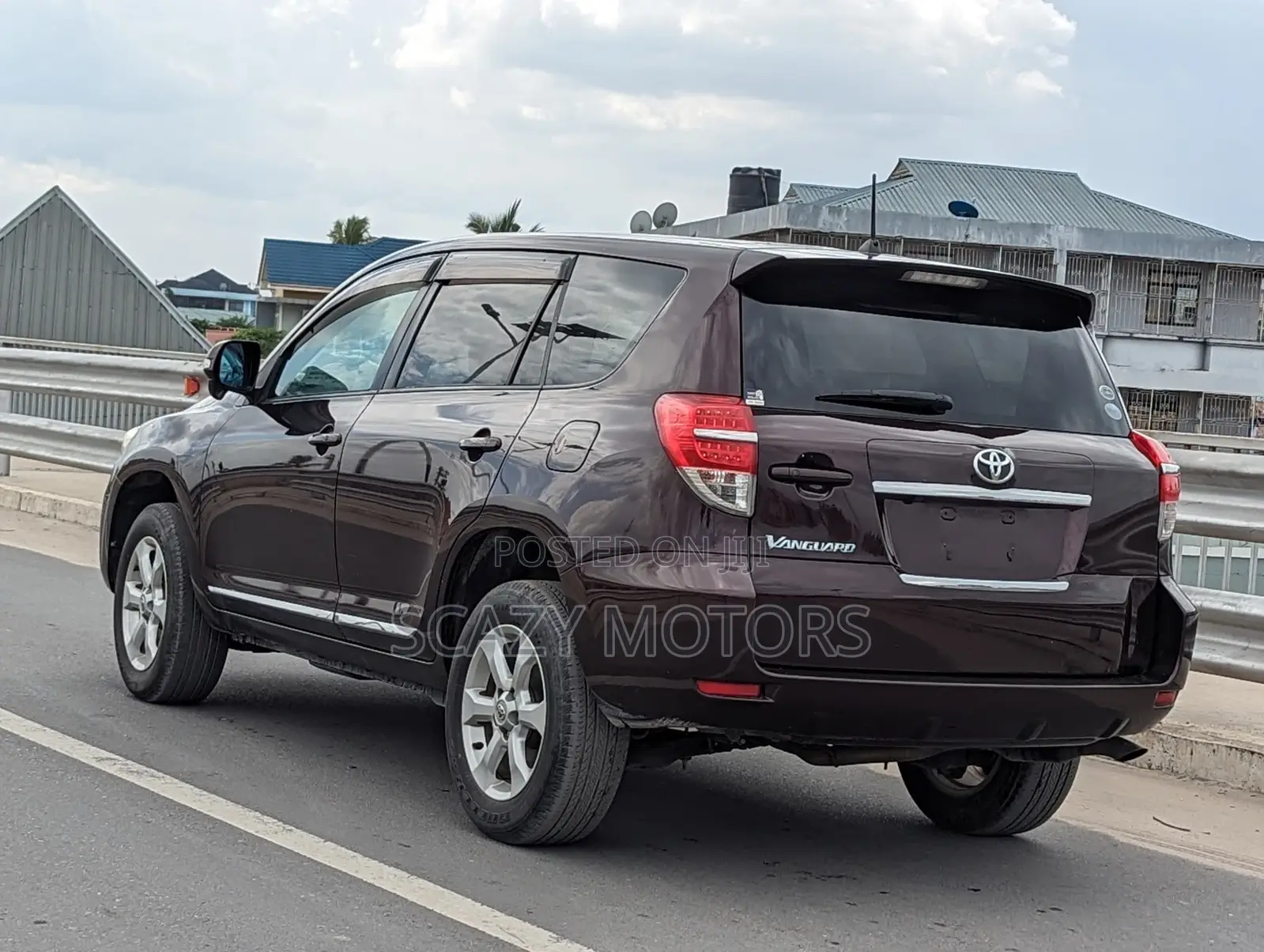 Toyota Vanguard 2010