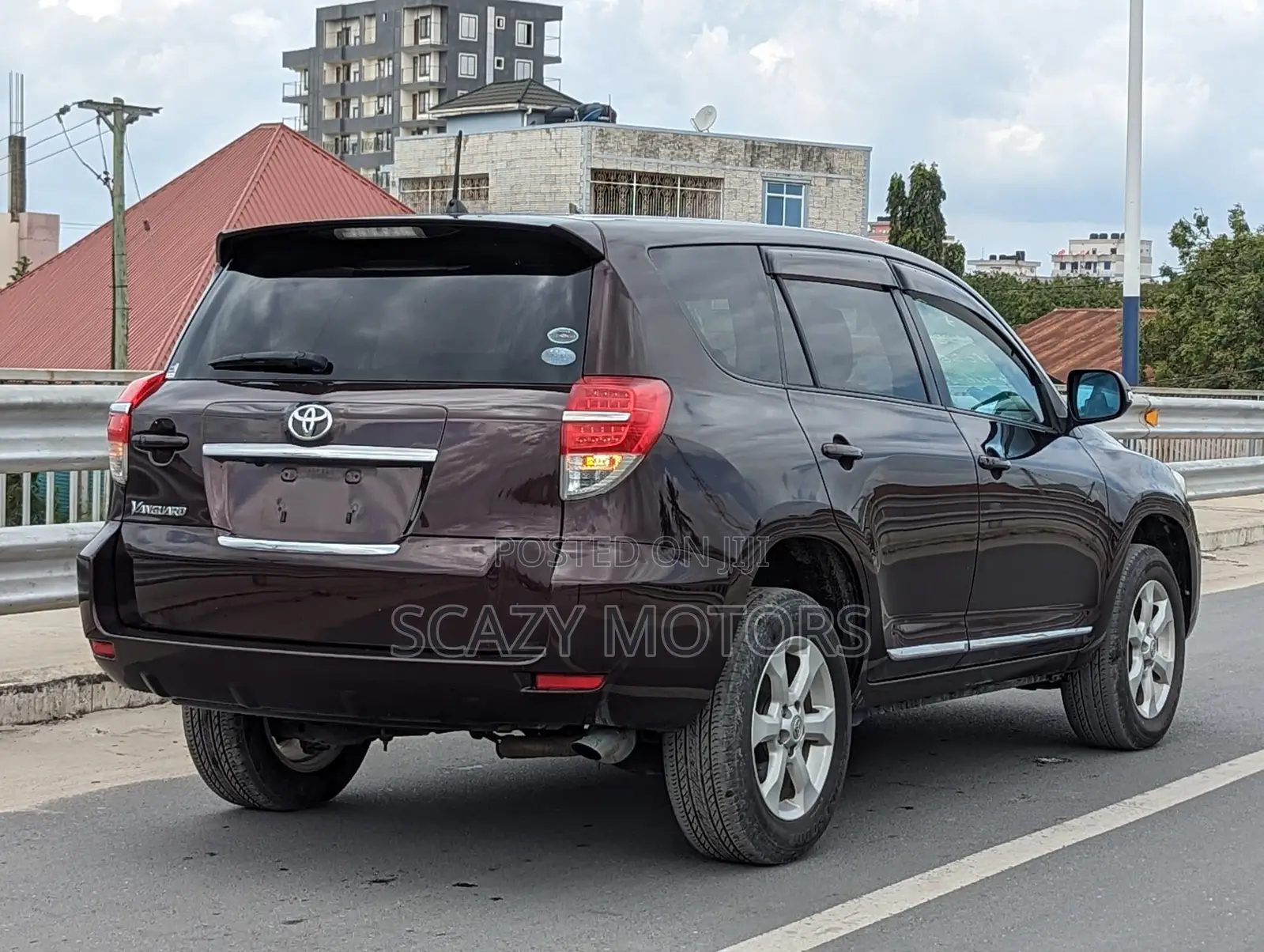 Toyota Vanguard 2010