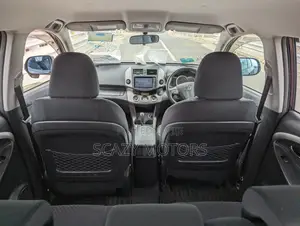 Toyota Vanguard 2010