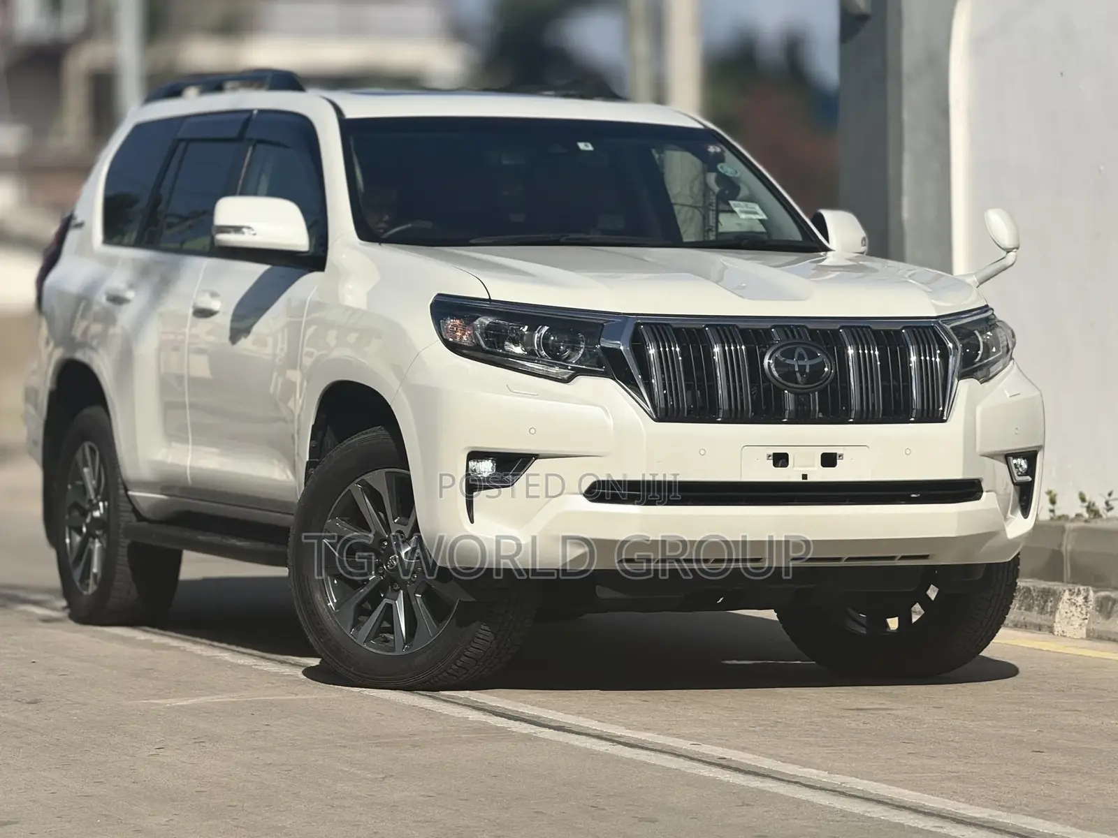 Toyota Land Cruiser Prado 2.8 2019 White