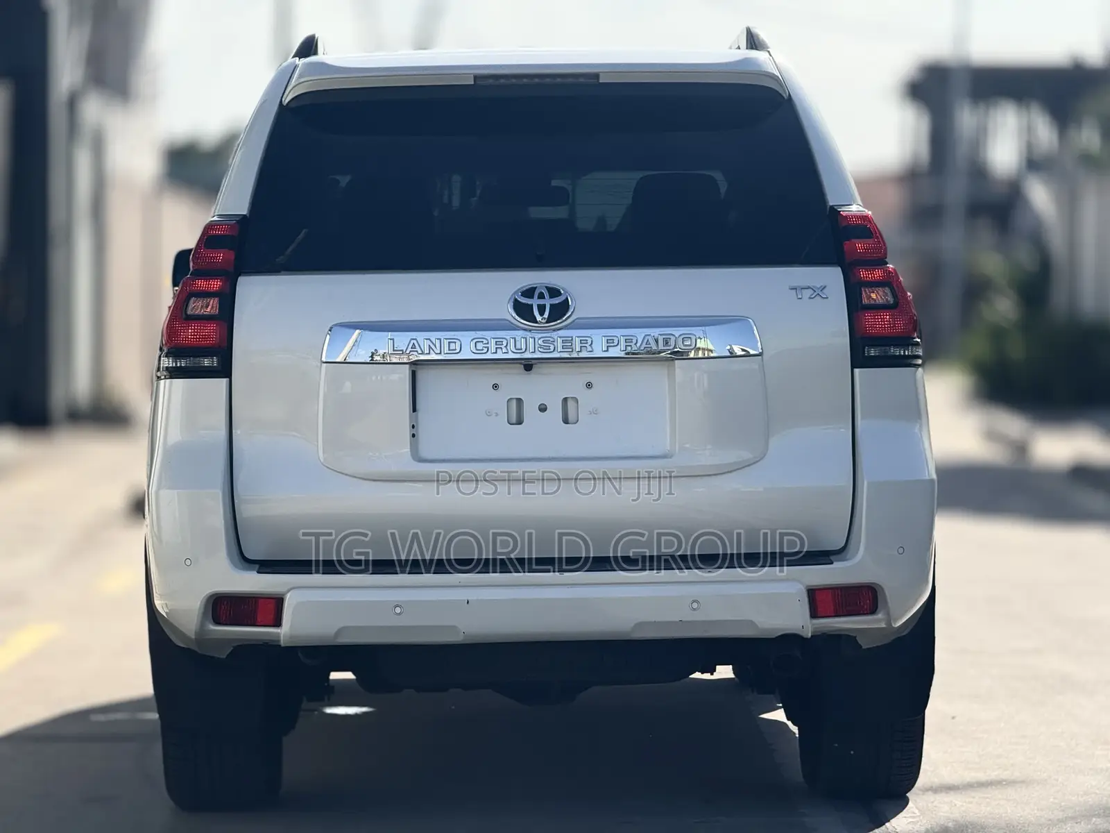 Toyota Land Cruiser Prado 2.8 2019 White