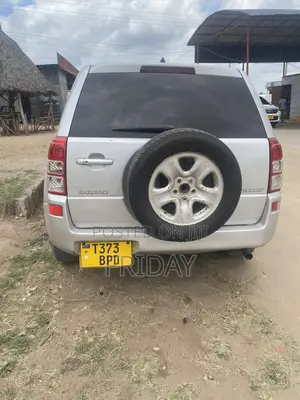 Suzuki Escudo 2005 Silver