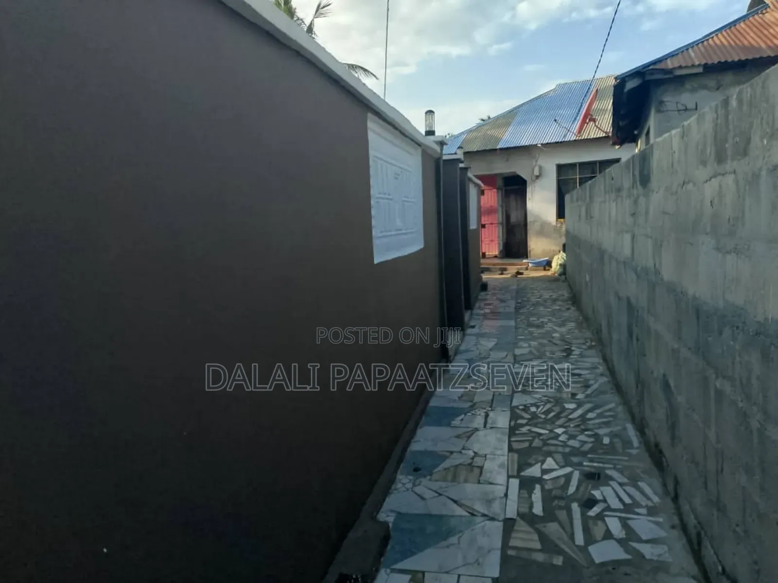 2bdrm Apartment in Dalalipapaatzseven, Bunju for rent