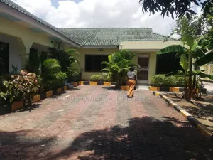 5bdrm House in Mbezi Beach Rain Bow for rent