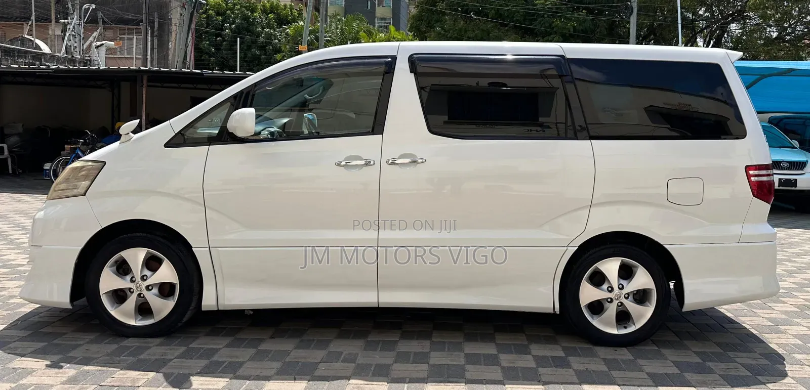 Toyota Alphard 2007 White