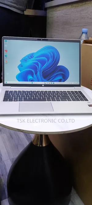 New Laptop HP ProBook 445 G9 8GB AMD Ryzen 5 SSD 256GB