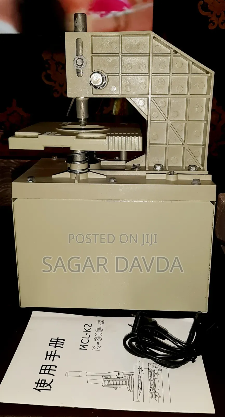 Electric Eyelet Hole Punching Machine