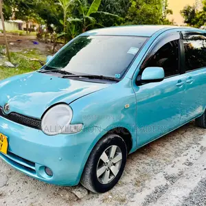 Toyota Sienta 2006 Blue