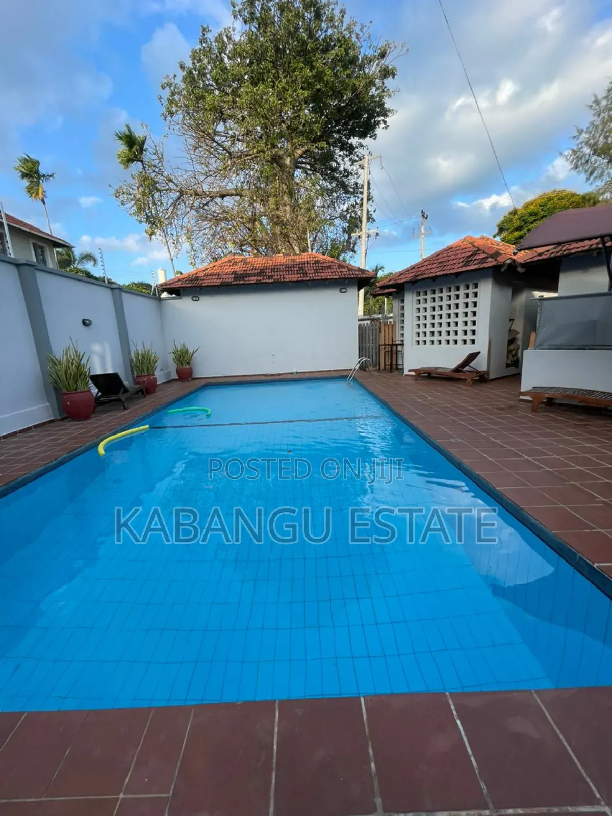 6bdrm Villa in Oysterbay for rent