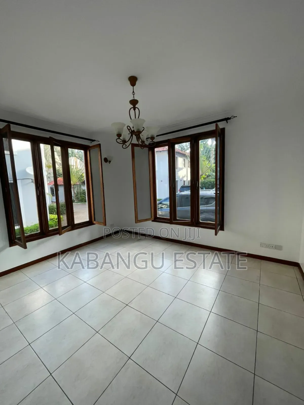6bdrm Villa in Oysterbay for rent