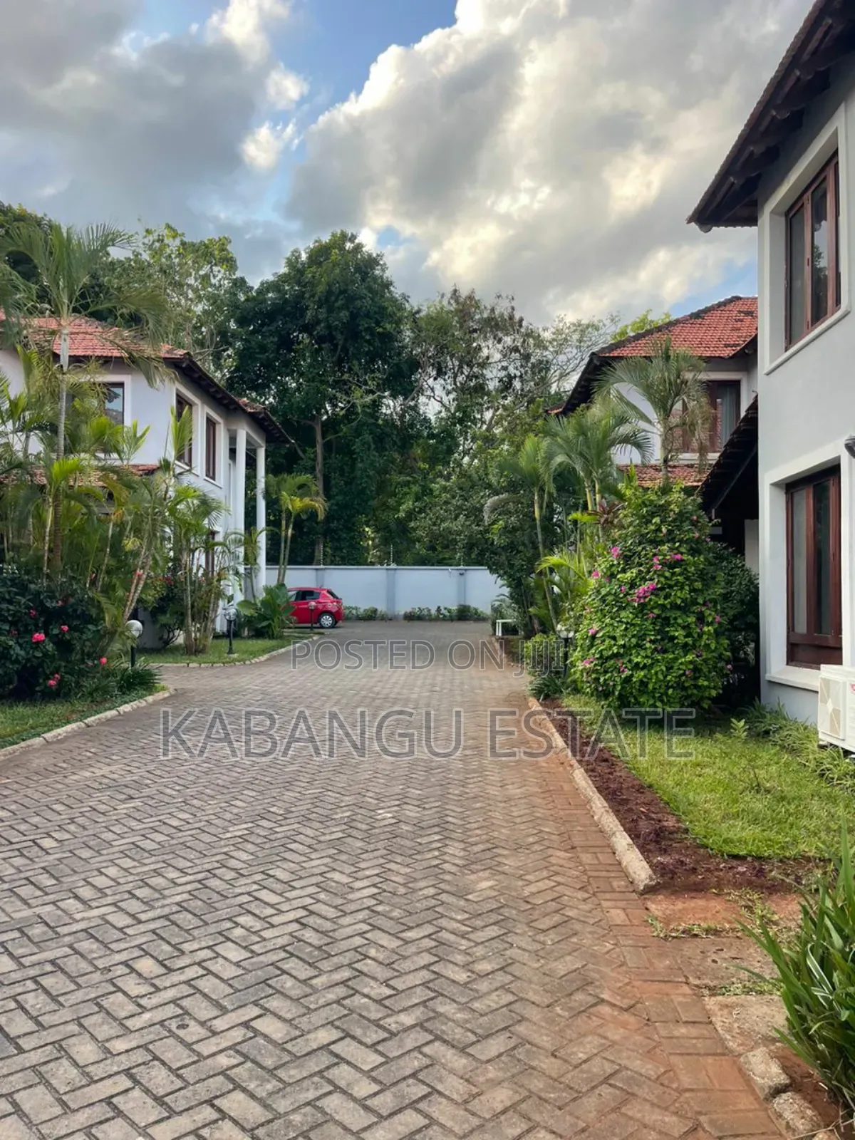6bdrm Villa in Oysterbay for rent