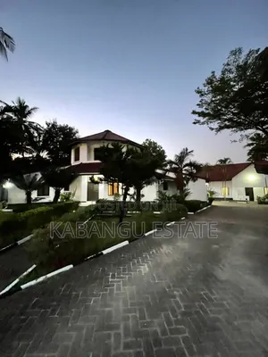 5bdrm House in Mikocheni for rent