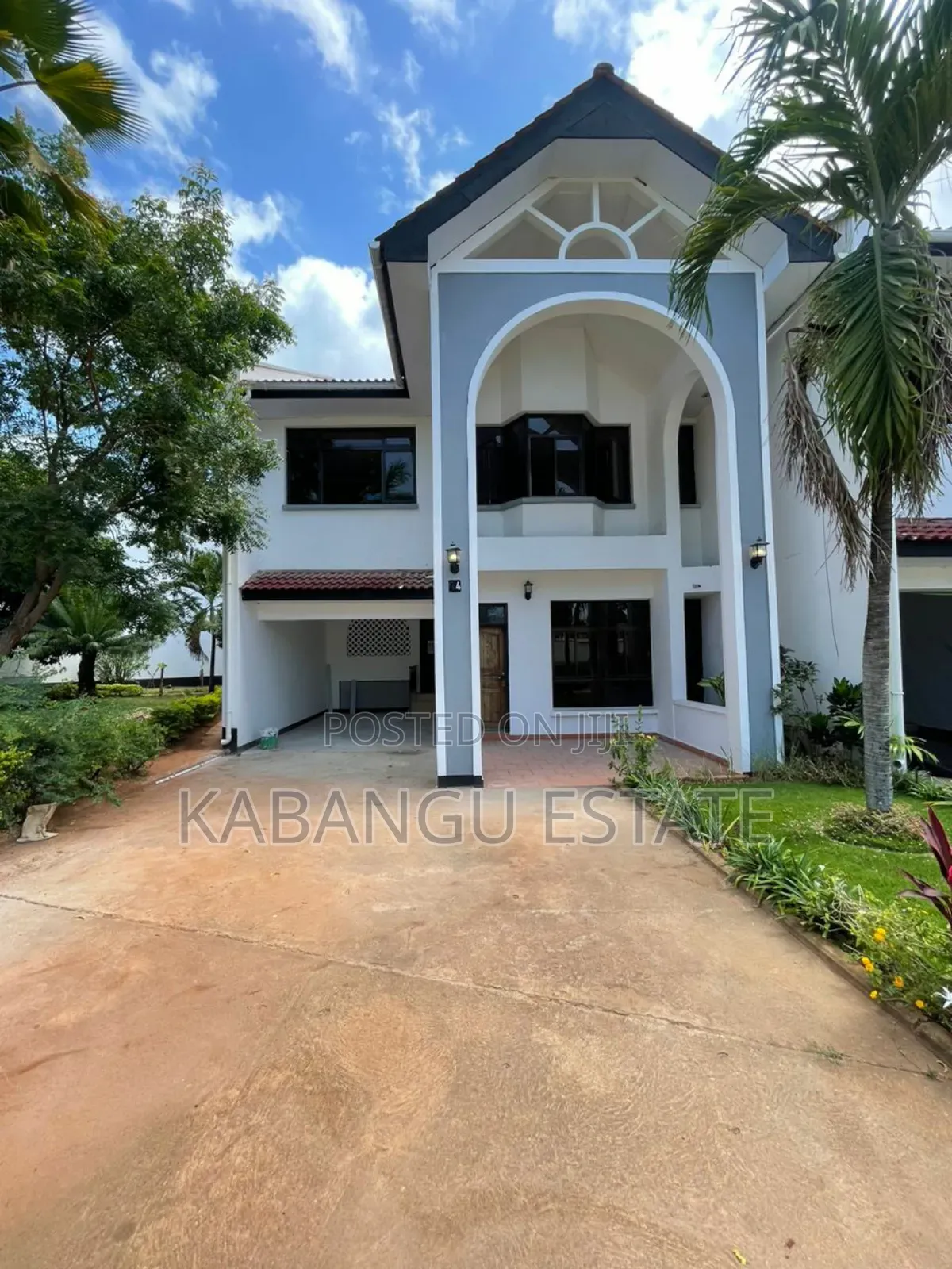 3bdrm Villa in Masaki for rent