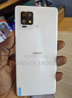 Sharp Aquos zero6 128 GB White