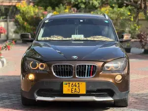BMW X1 2017 Brown