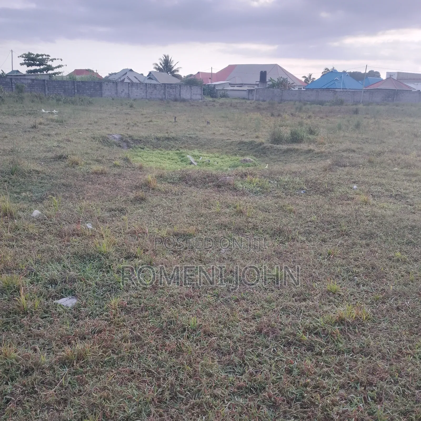 Kiwanja Sqmita 300 Kinauzwa Milioni 5.5 Majohe Viwege.