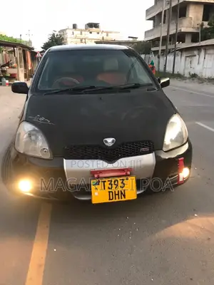 Toyota Vitz 2002 Black
