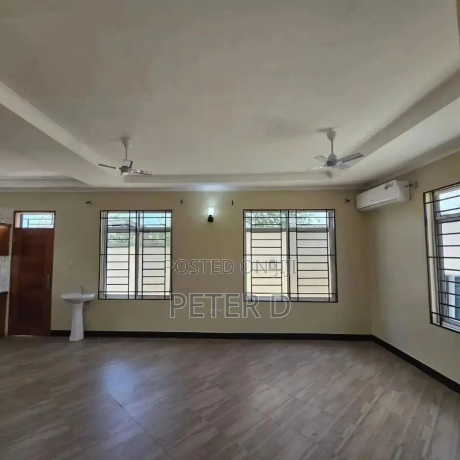 3bdrm House in Goba for sale