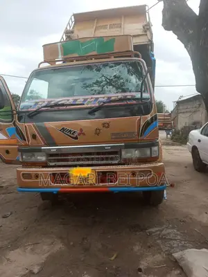 Fuso Tipper