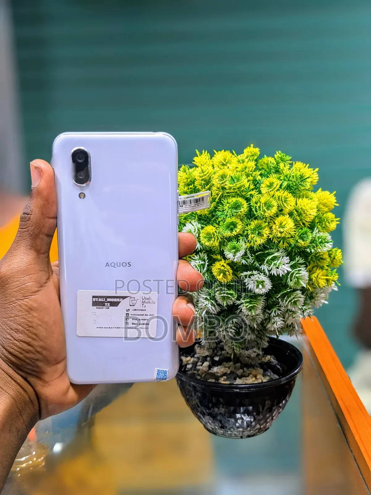 Sharp Aquos R2 64 GB White
